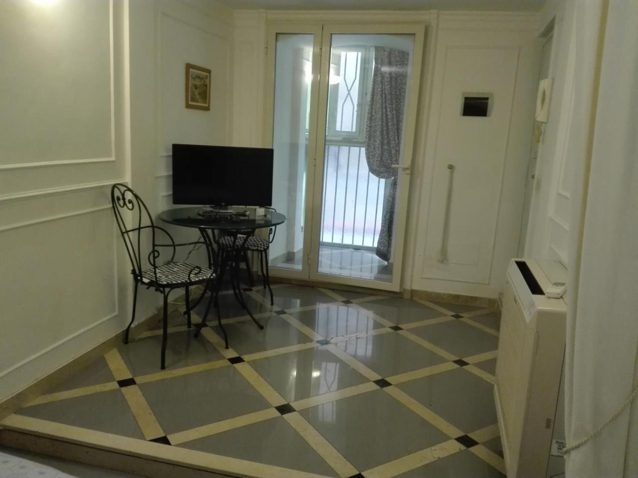 Suite Calefati "Monolocale" Bari Exteriör bild